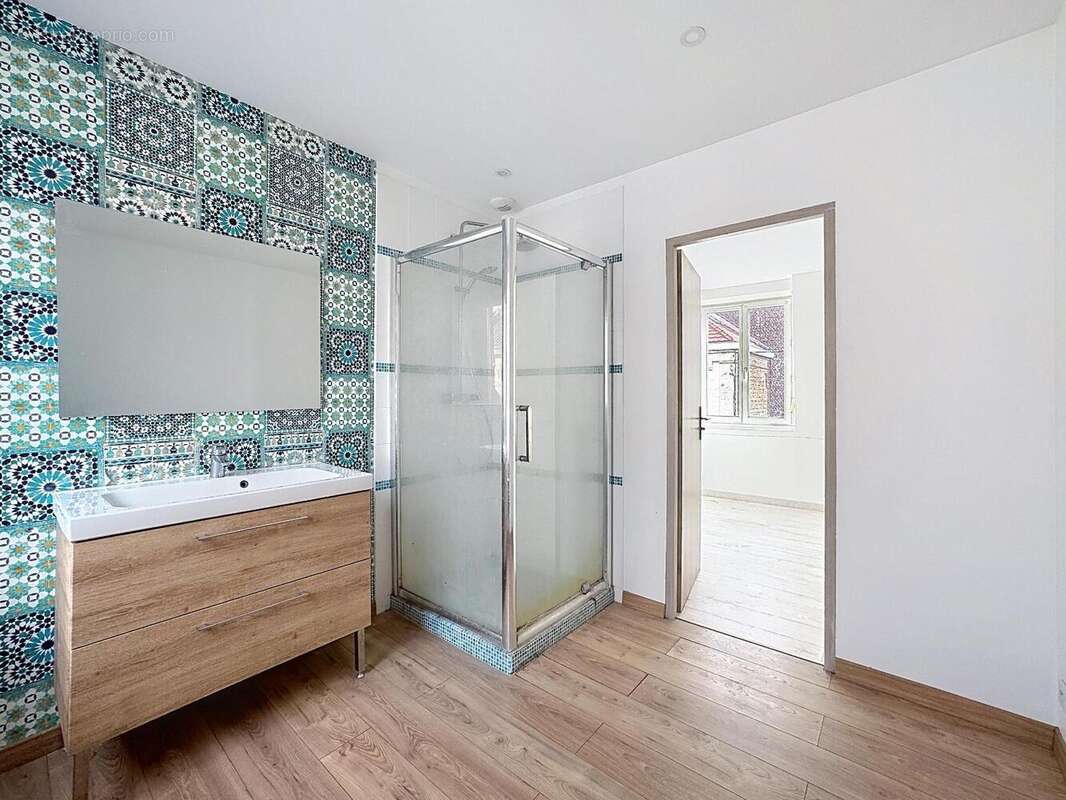   - Maison à LILLE