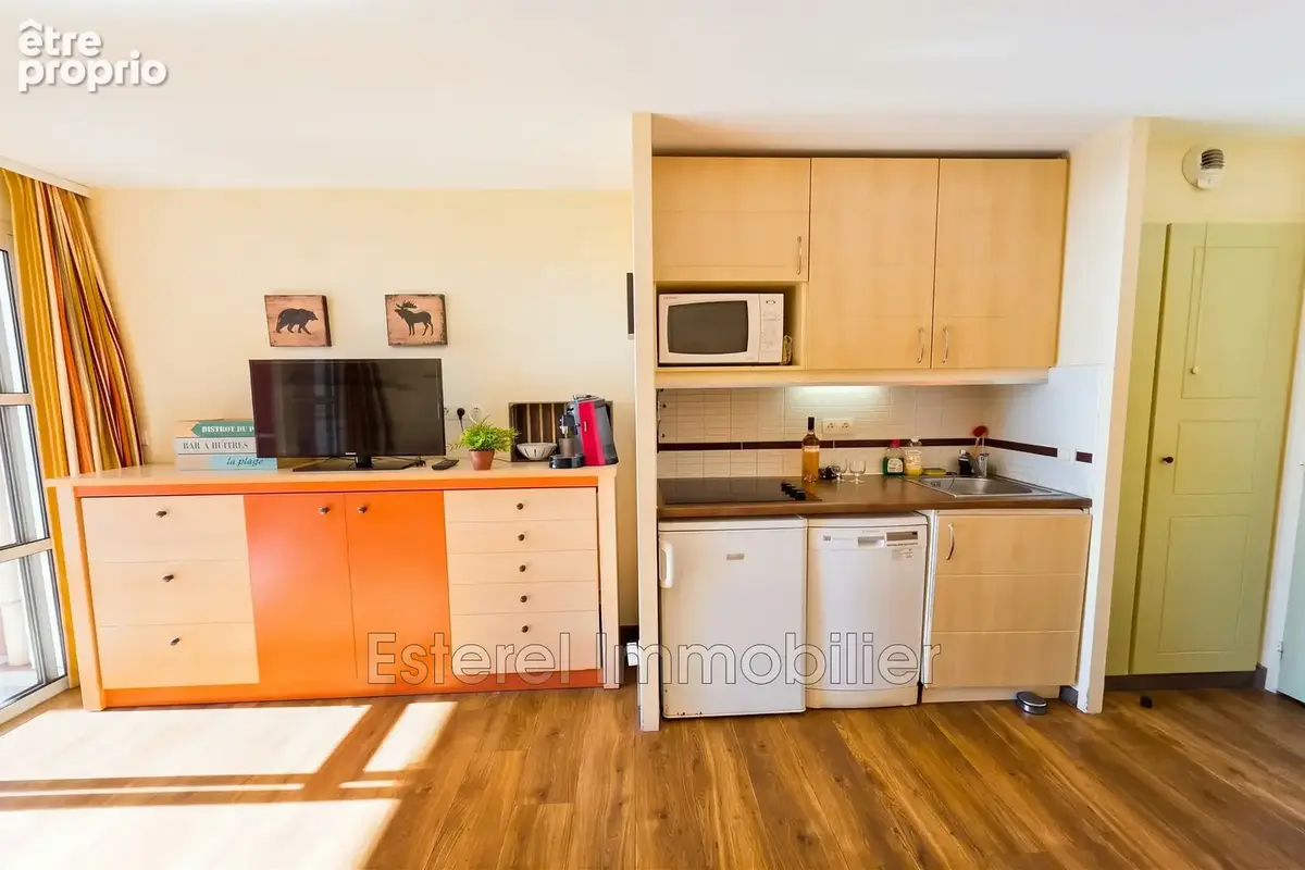 Appartement 2 pièces 27 m² à vendre à Saint-Raphael (83700) - photo 6