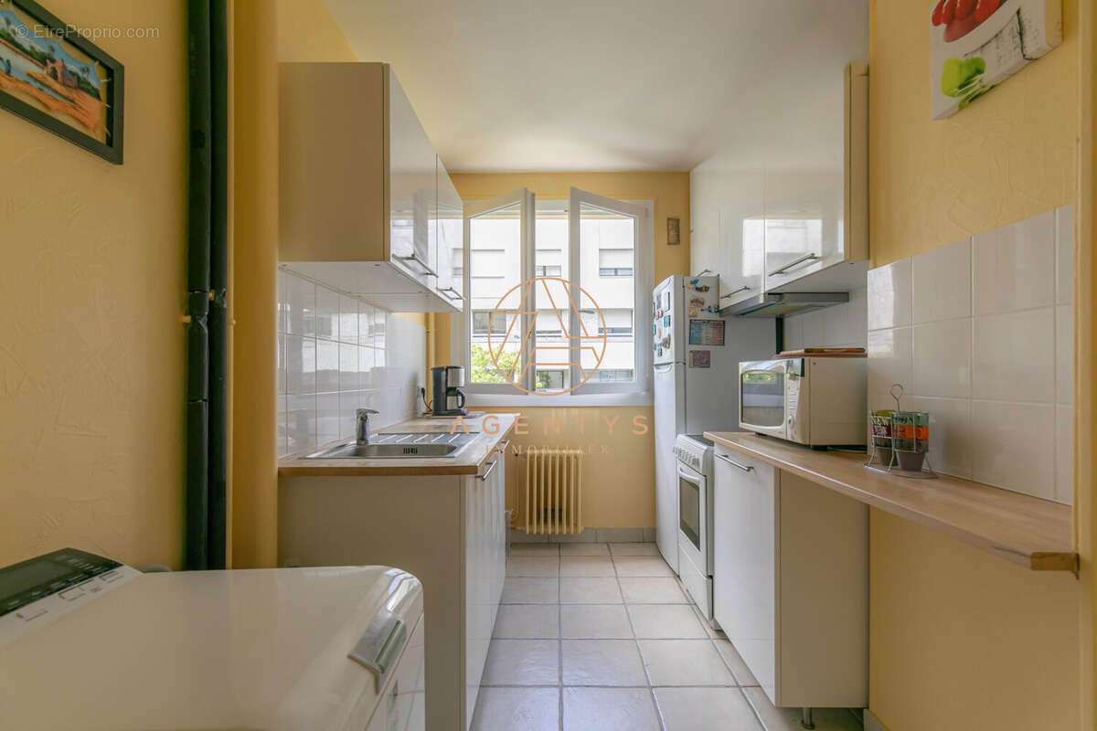 Appartement à SAINT-MAUR-DES-FOSSES
