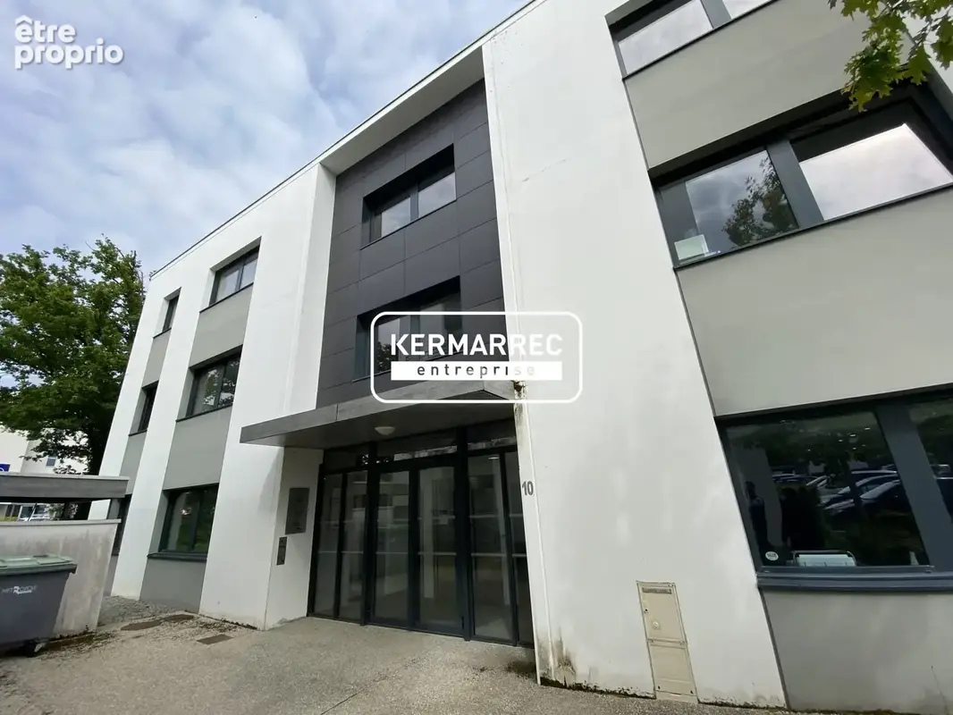 Commerce 192 m² à vendre à Chartres-De-Bretagne (35131) - photo 2