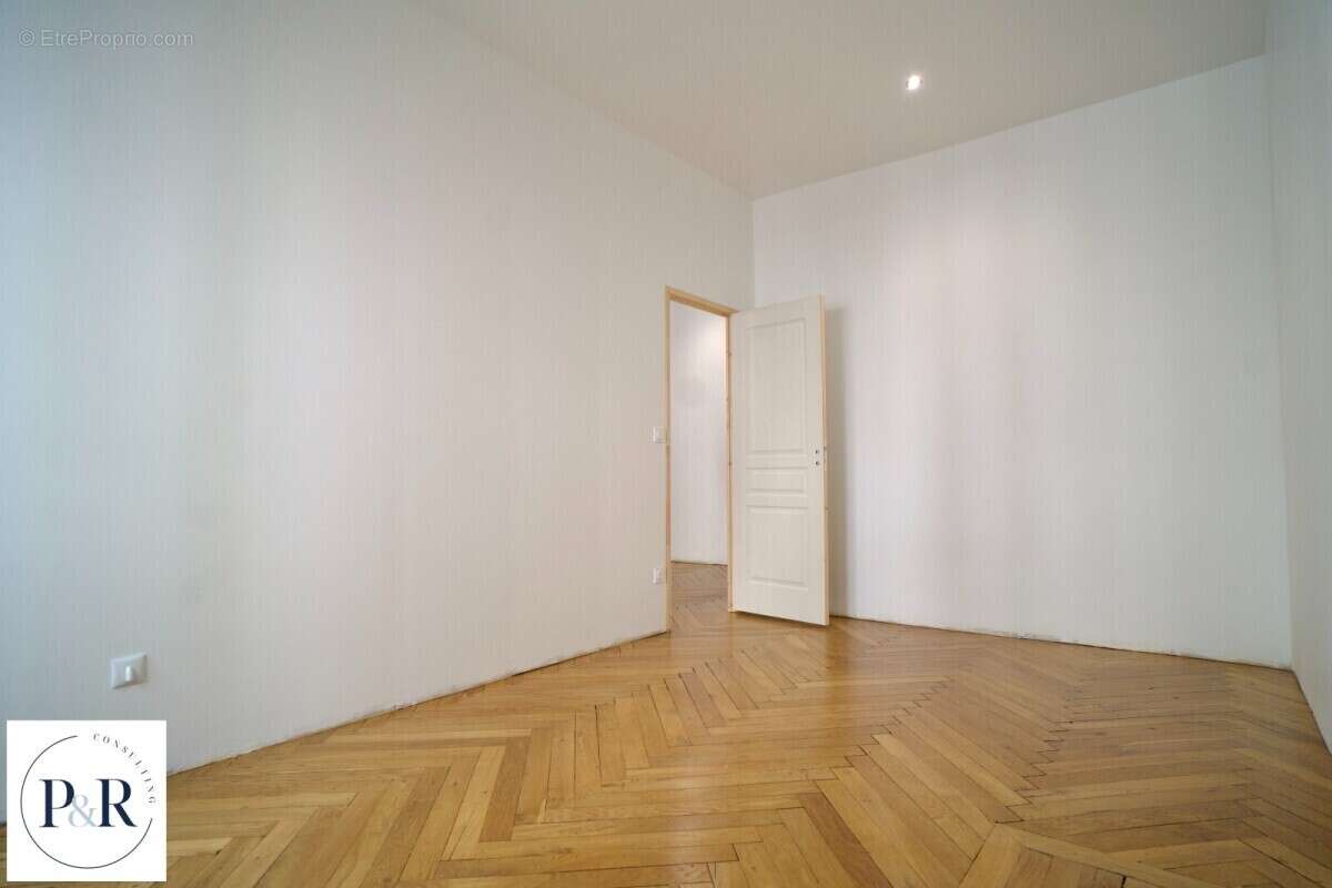 Commerce à LYON-6E
