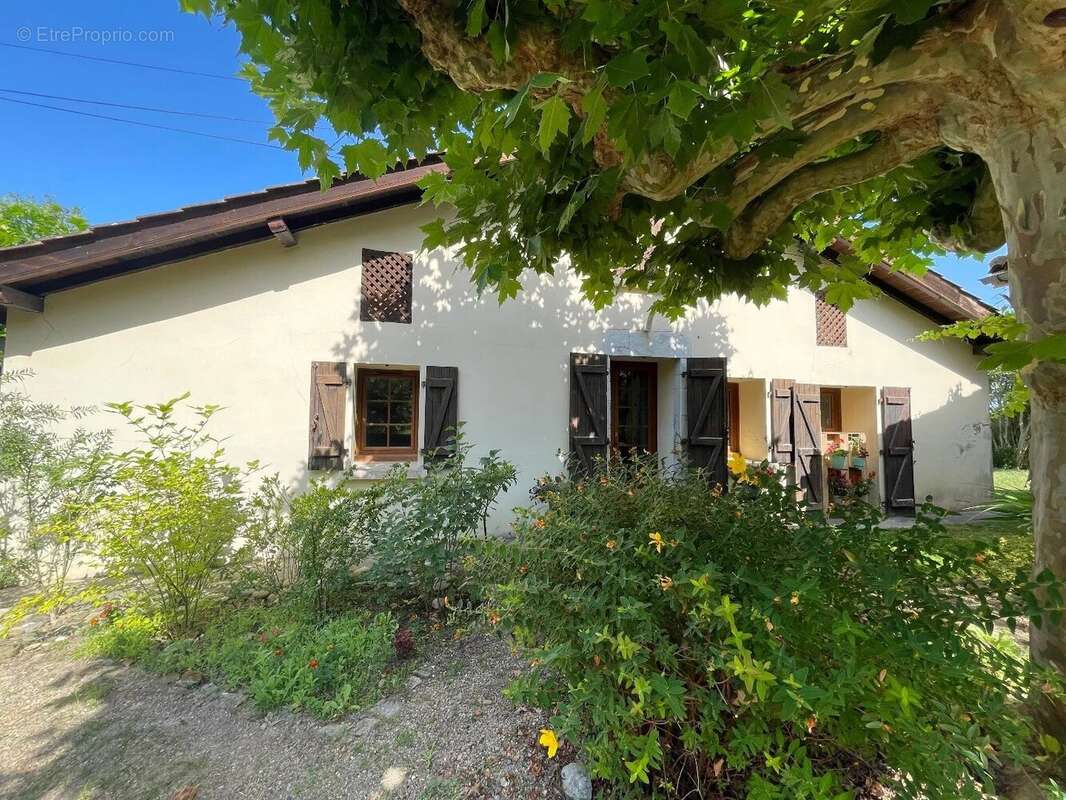 Maison plus dépendance - photo 2