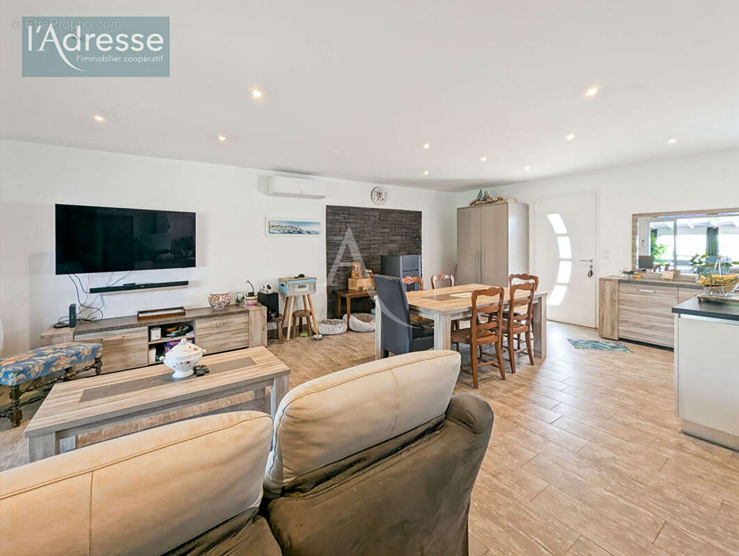 Maison rénovée de 147 m² avec jardin sur les hauteurs de Puy-l'Evêque - photo 4