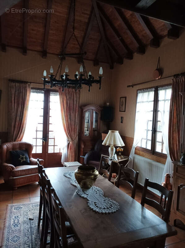 Maison à MONTAYRAL