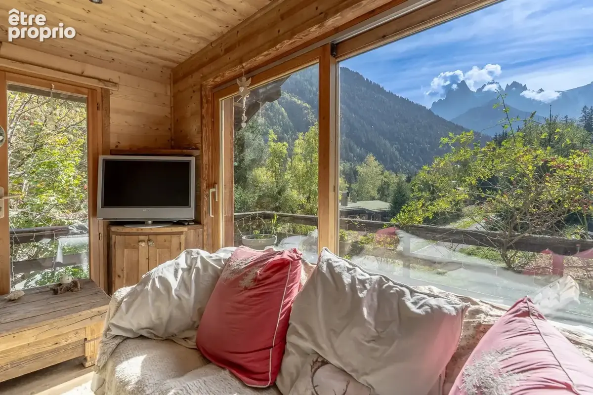 Magnifique petit chalet de charme dans le plus beau village de la vallée - photo 8