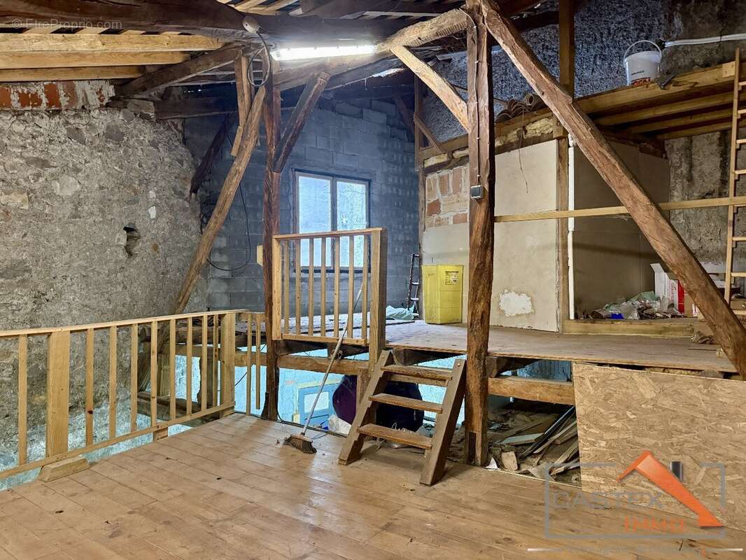 Grande maison T6 avec dépendances  Prat-Bonrepaux - photo 14