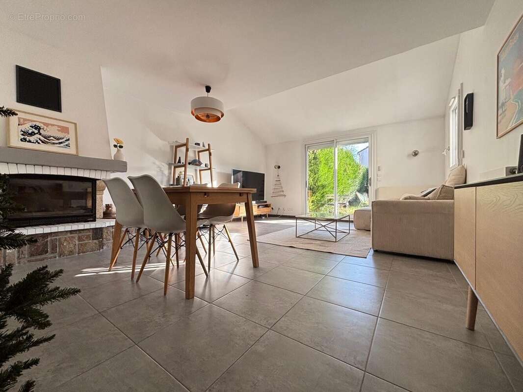 Maison à SAINT-GERMAIN-LES-CORBEIL