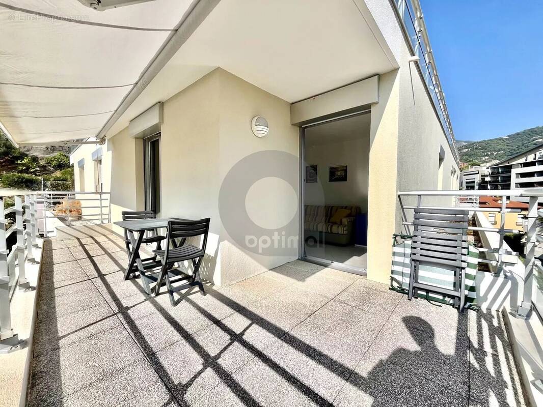 Appartement à ROQUEBRUNE-CAP-MARTIN