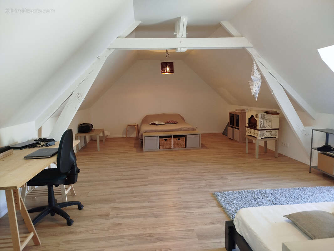 Maison à SAINT-PIERRE-DE-MAILLE