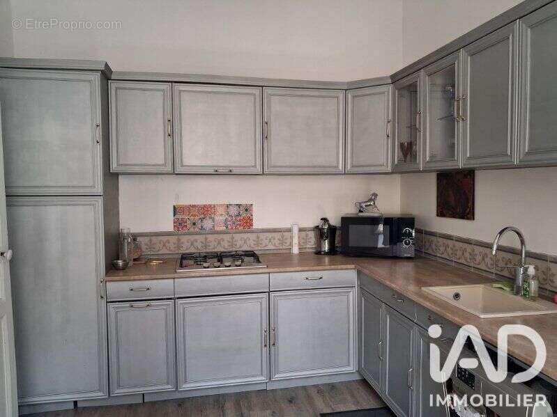 Maison 150 m² à Savonnieres  - photo 3