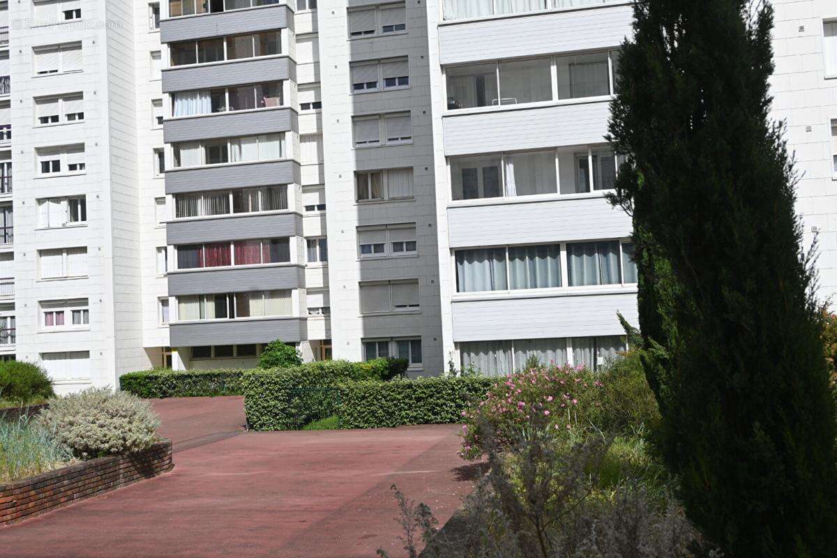 Appartement à SAINT-PIERRE-DES-CORPS