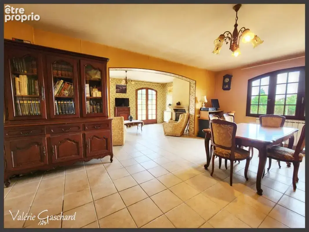 Le Pizou (dordogne) maison de 128 m² +  2850 m² de terrain et triple garage - photo 7