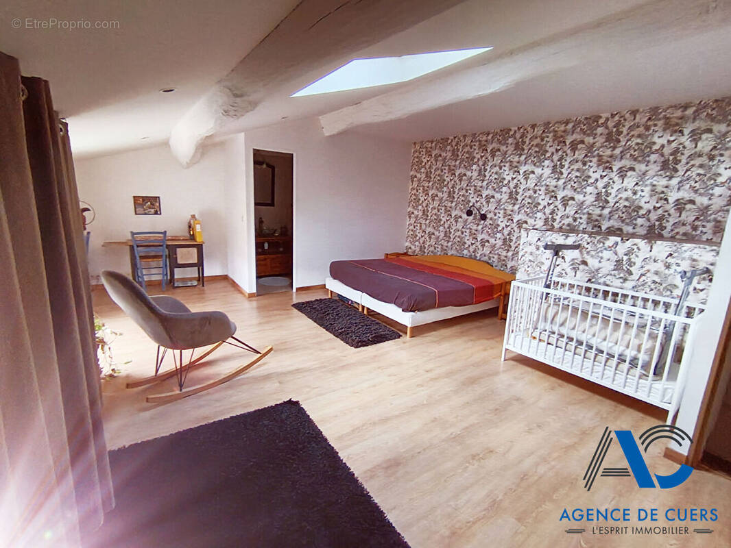 Maison à CUERS