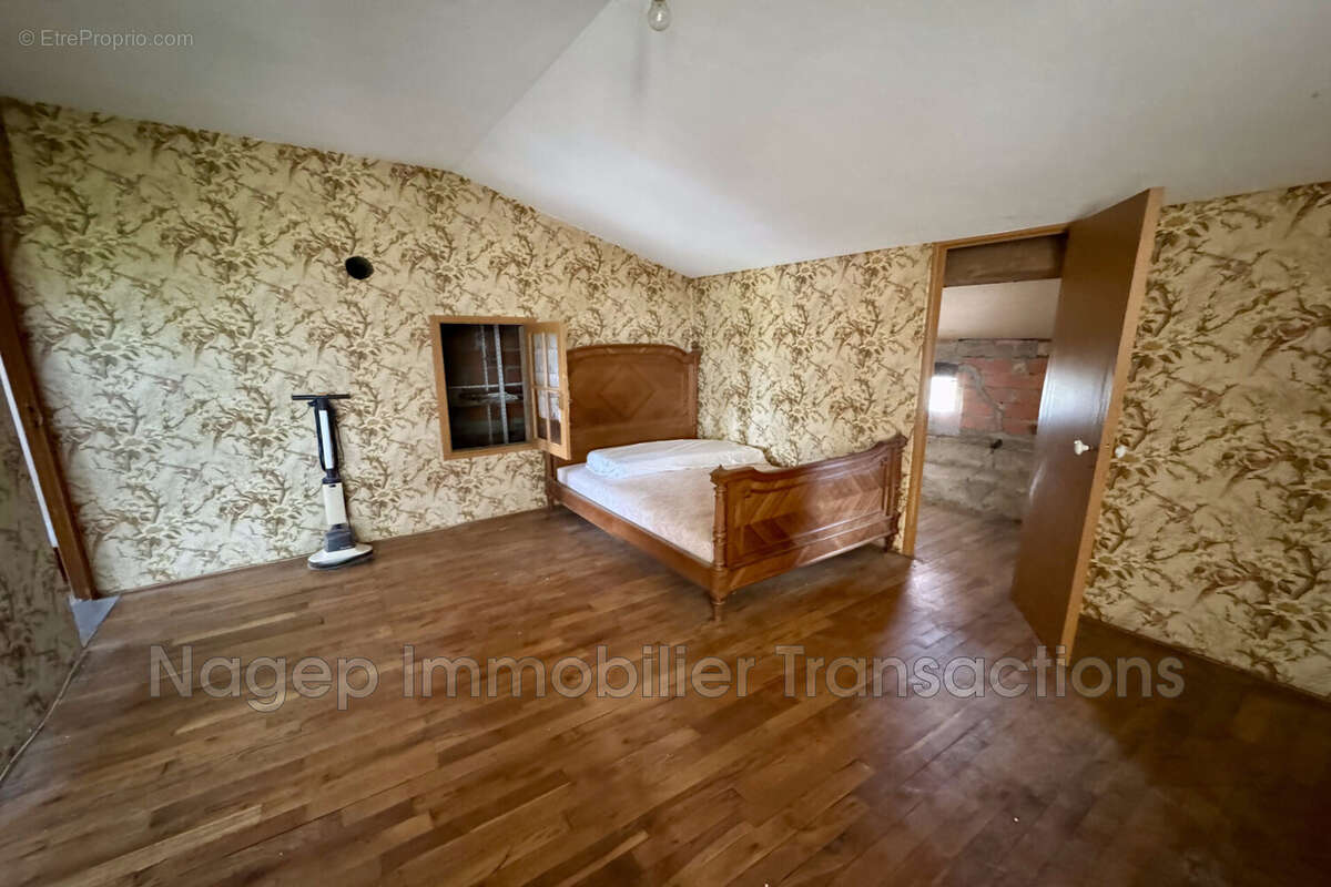 Maison 129 m² à Brout-Vernet  - photo 7