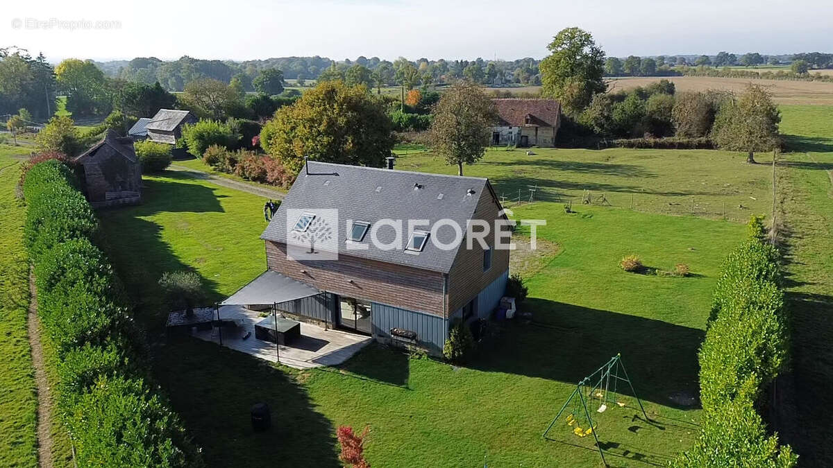 Maison à BELLOU-EN-HOULME