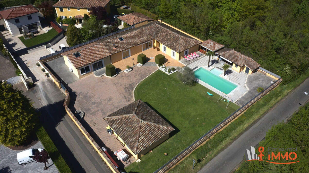 Maison à SAINTE-EUPHEMIE