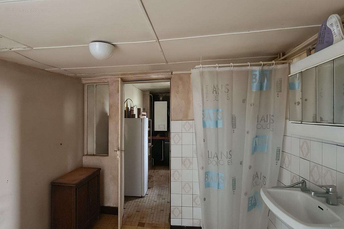 Maison à ROUGEGOUTTE