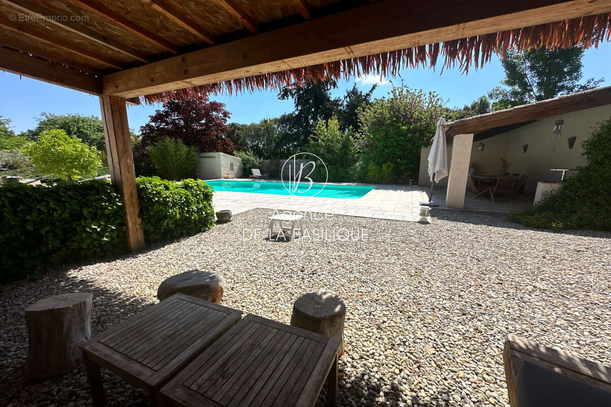Maison à SAINT-MAXIMIN-LA-SAINTE-BAUME