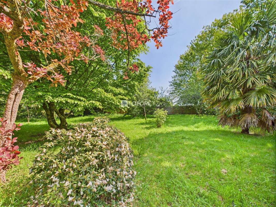 Maison à SAINT-EVARZEC