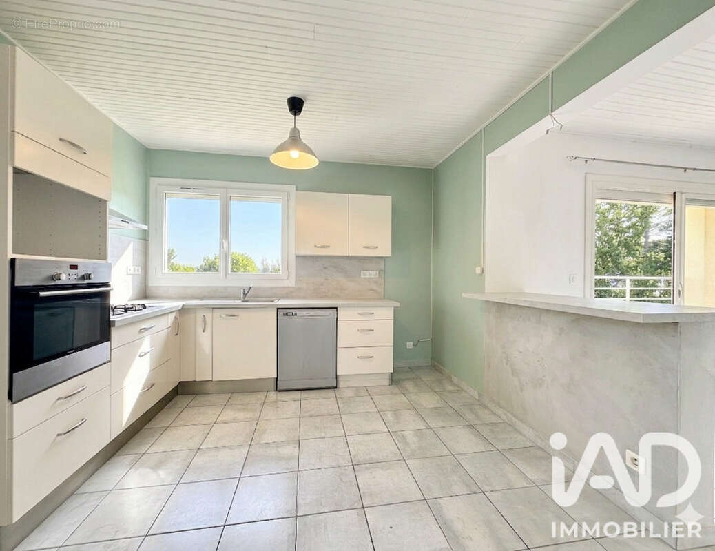 Maison 116 m² à Uzes  - photo 9