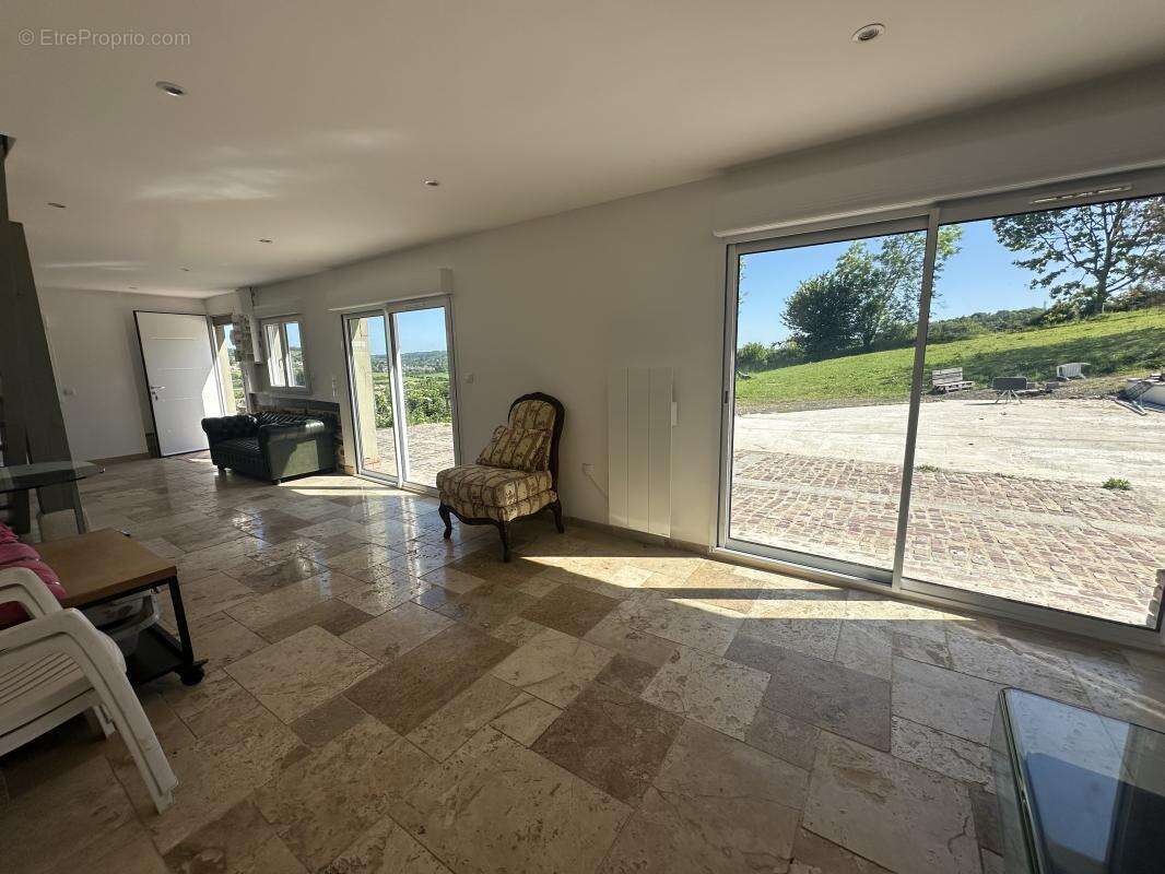 Maison à COQUAINVILLIERS