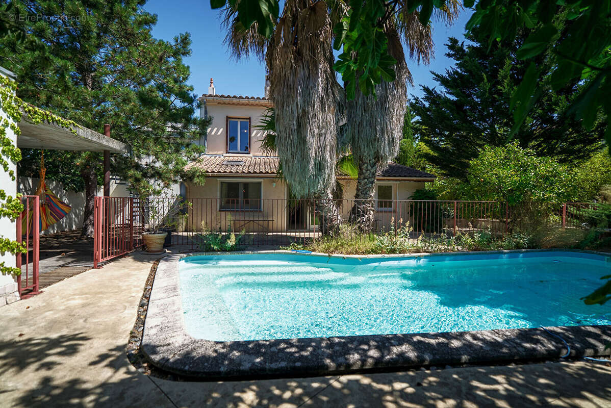 CARCASSONNE - PASTEUR Villa T9 272m² (207m² hab.) avec guest house, piscine, jardin, garage, et pool house - photo 4
