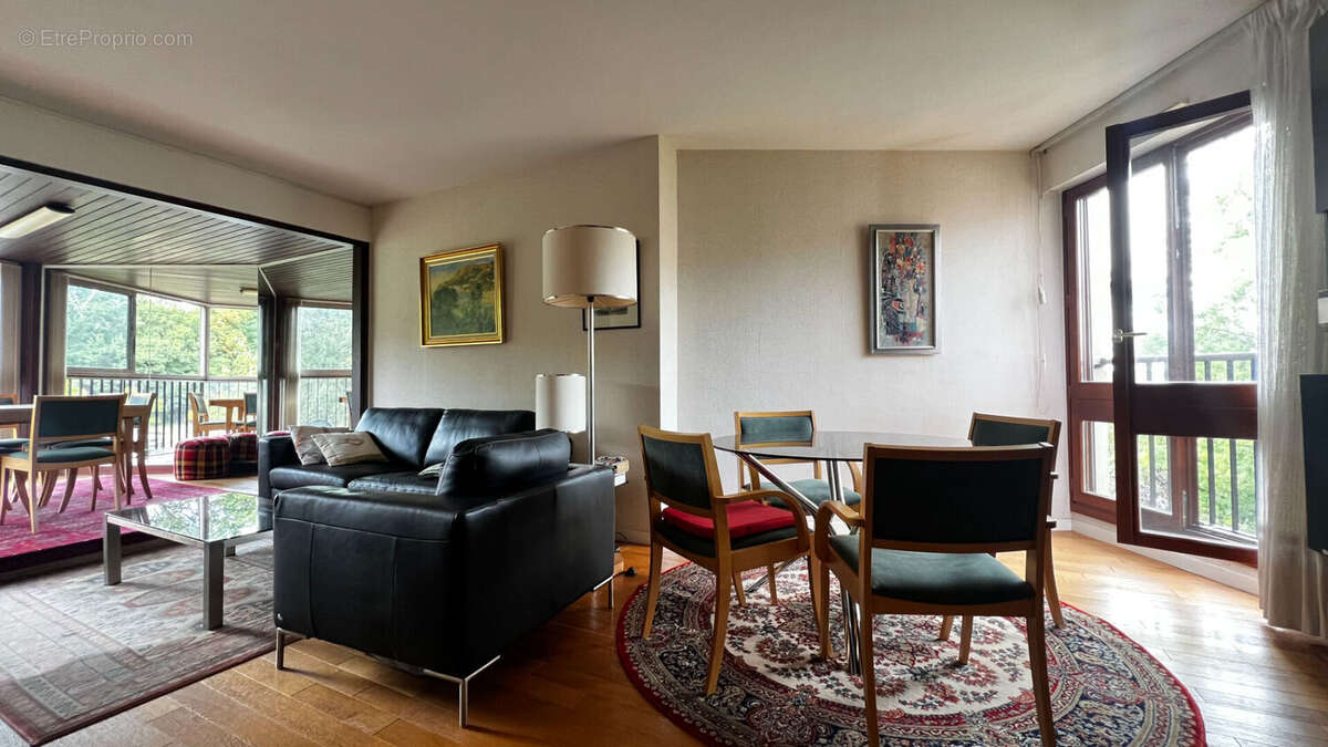 Appartement à LE CHESNAY