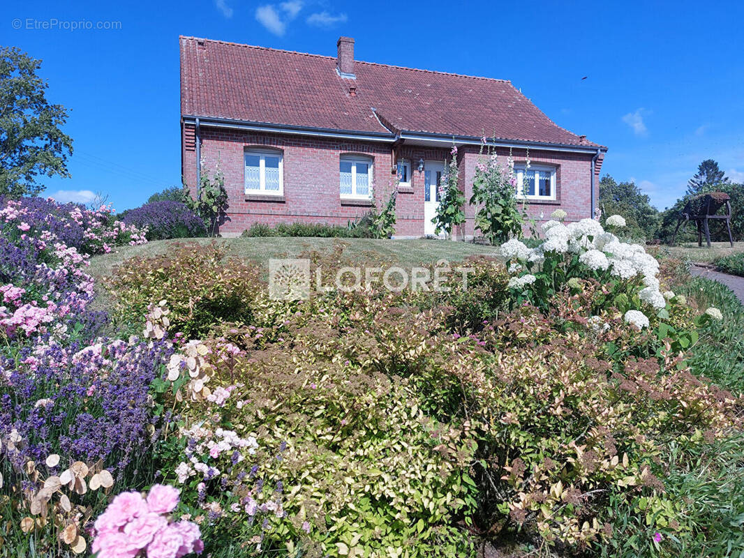 Maison à AUXI-LE-CHATEAU