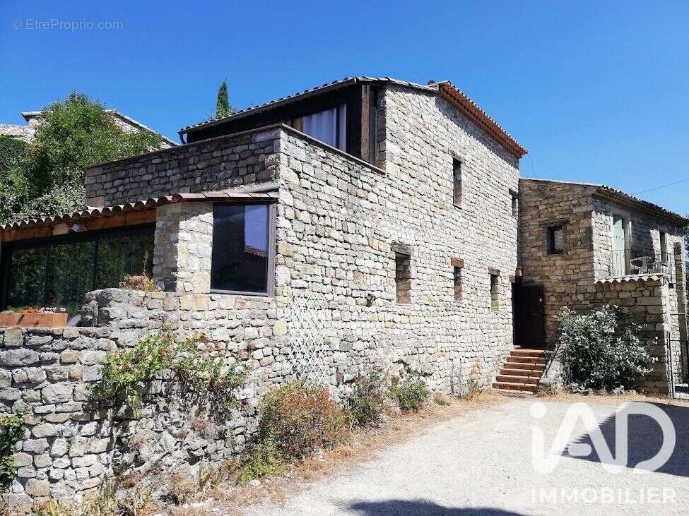 Maison 924 m² à Aubres  - photo 2