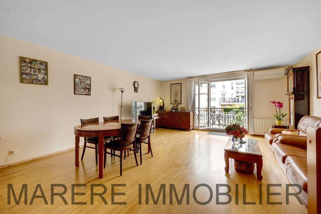 A Chatillon, Maison de ville 3-4 chambres en Triplex dans résidence privée et sécurisée - photo 2