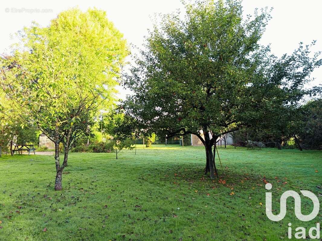 Photo 4 - Terrain à SAINT-GONDRAN