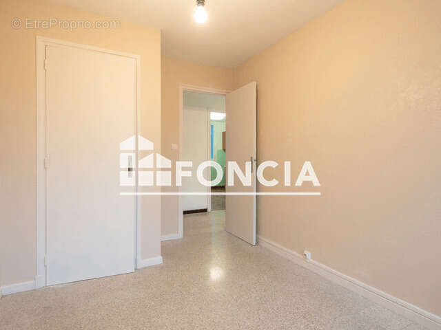 Appartement à LE PONT-DE-CLAIX