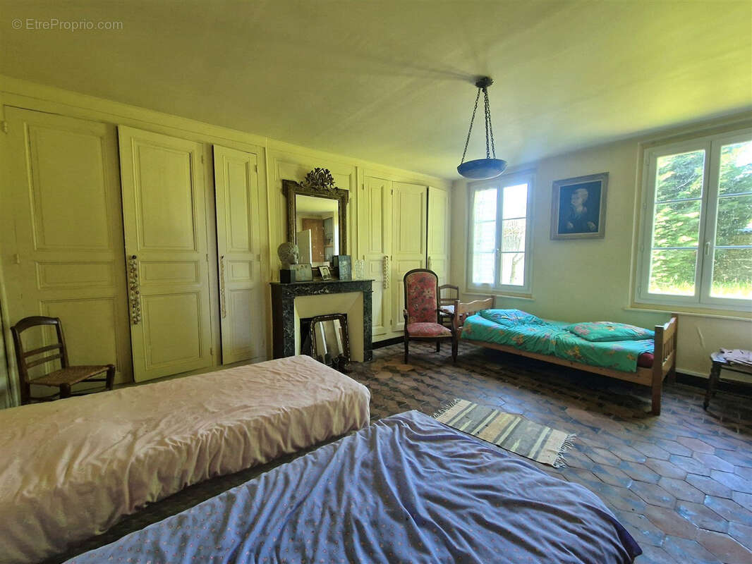 Un bien rare, au fort potentiel, à personnaliser selon vos envies ! - photo 3