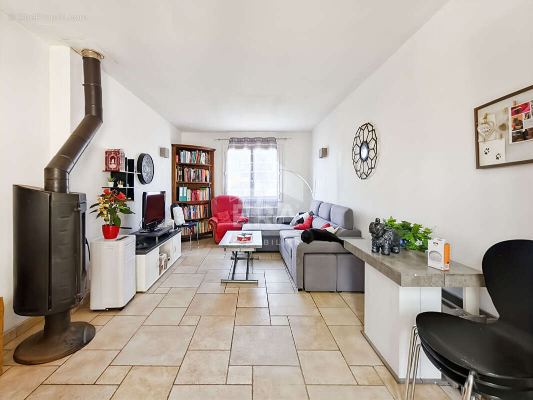 Maison à CHATEAUNEUF-LES-MARTIGUES