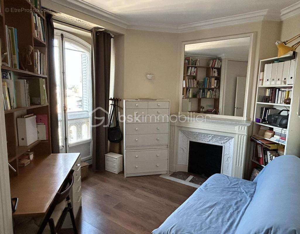 Appartement à ENGHIEN-LES-BAINS