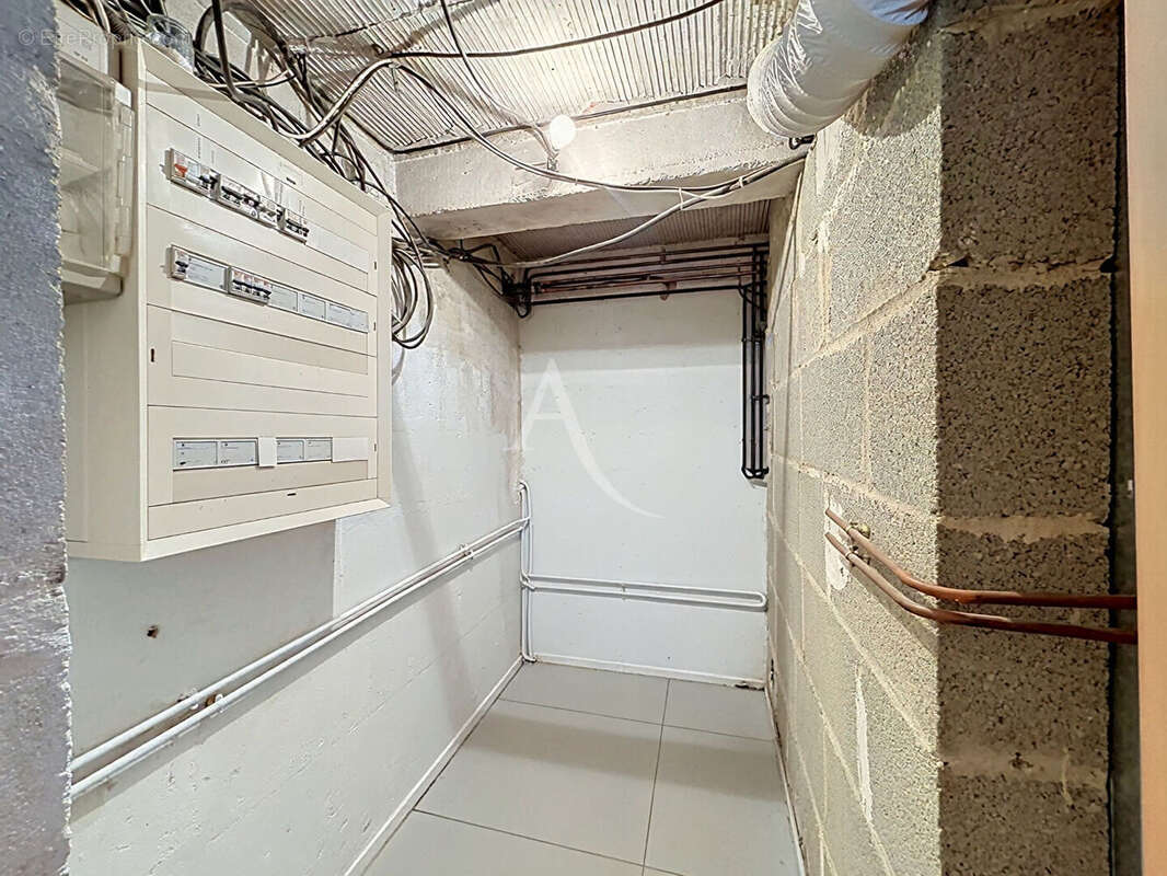 Maison - 3 chambres - 127 m² - MARIGNE PEUTON - photo 14