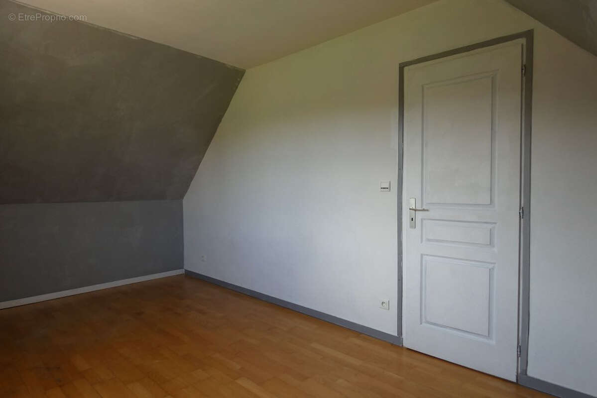 Maison à LA FERRIERE-SUR-RISLE