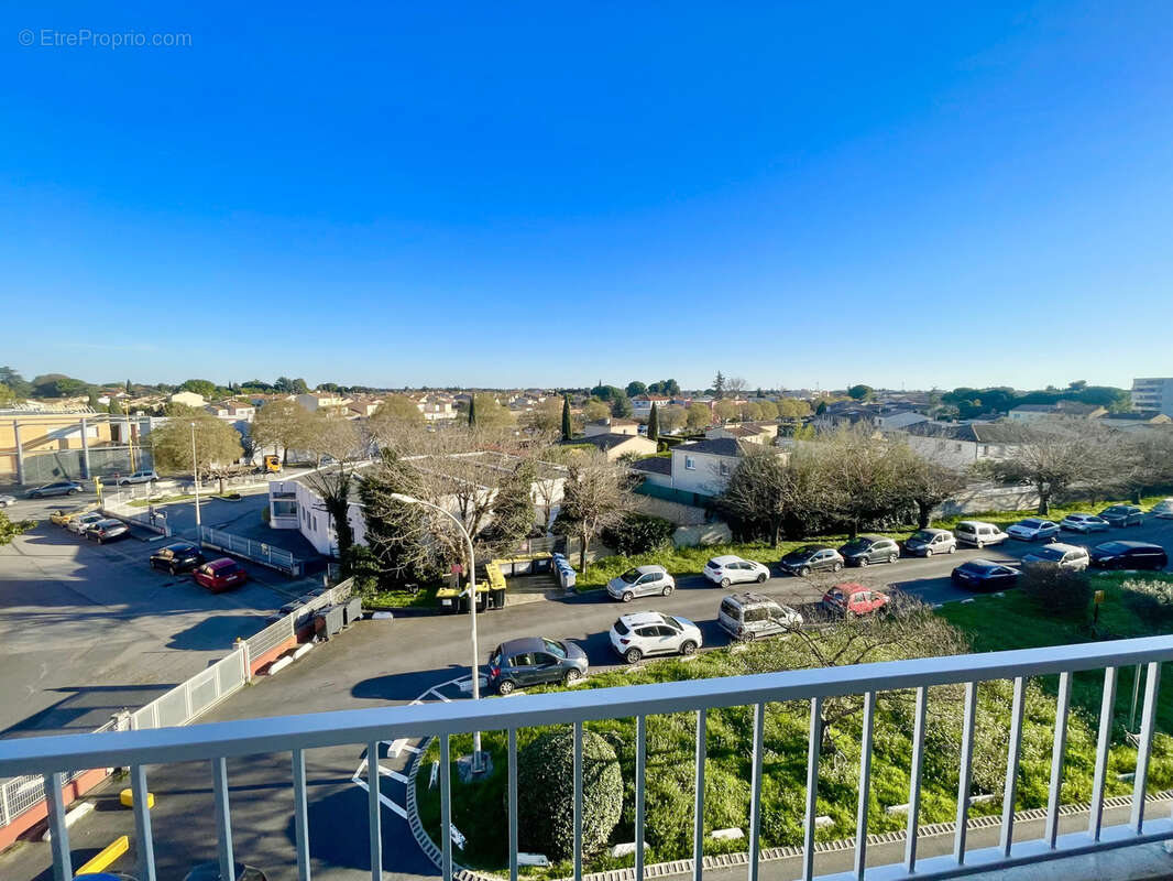 Appartement à LUNEL