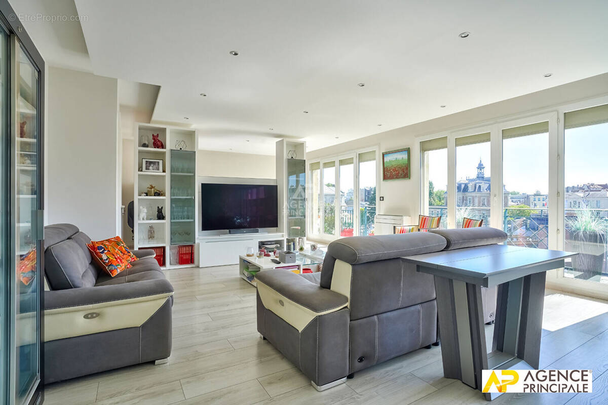 Appartement à MAISONS-LAFFITTE