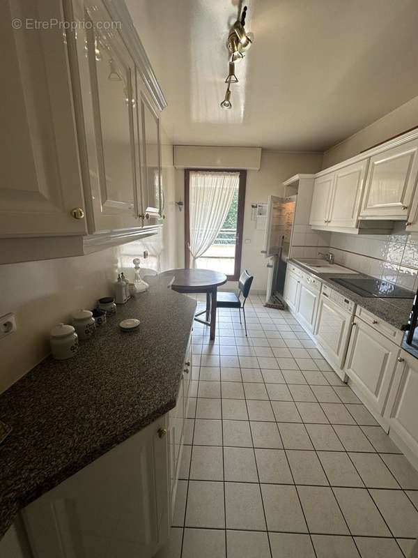 Appartement à ENGHIEN-LES-BAINS