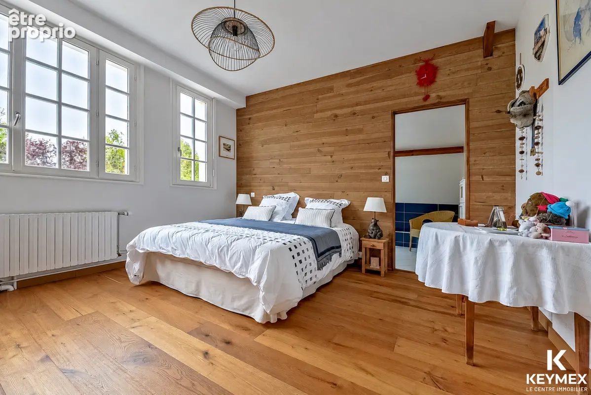 Magnifique maison de maître avec piscine, parc et beau potentiel - photo 12