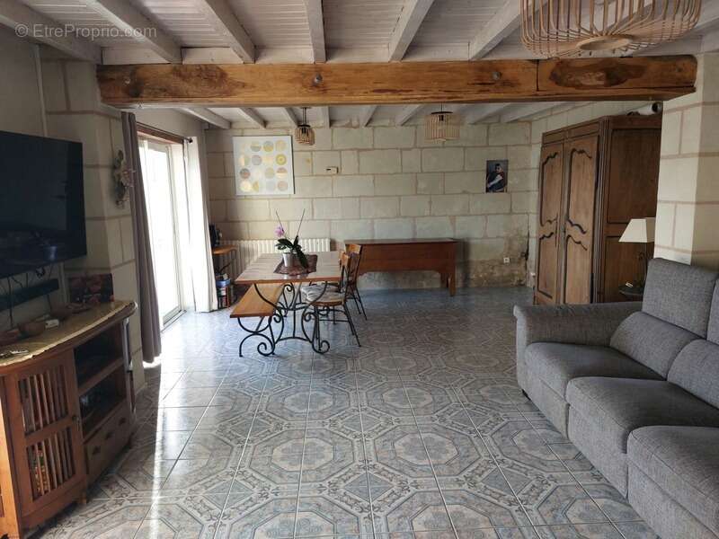 Maison à VILLEBERNIER