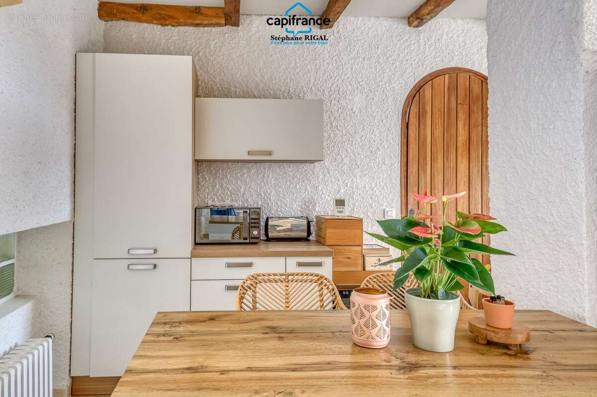 Propriete à vendre 5 pièces PUJOLS (47) Maison de 135m2 sur 6144m2 de terrain et piscine - photo 12