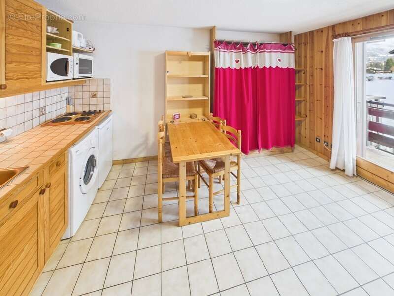 Appartement à MORILLON
