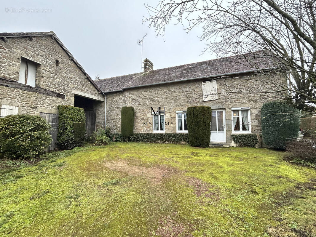 Maison à SAINT-PIERRE-DES-NIDS