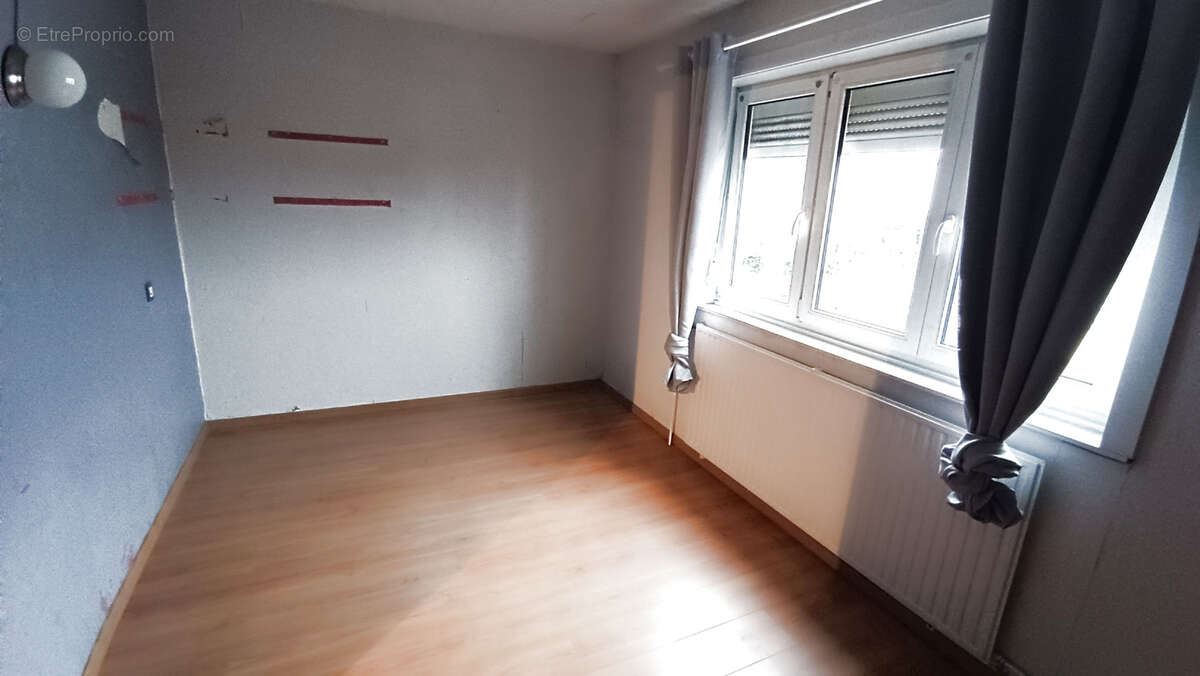 Maison à MONTIGNY-EN-GOHELLE