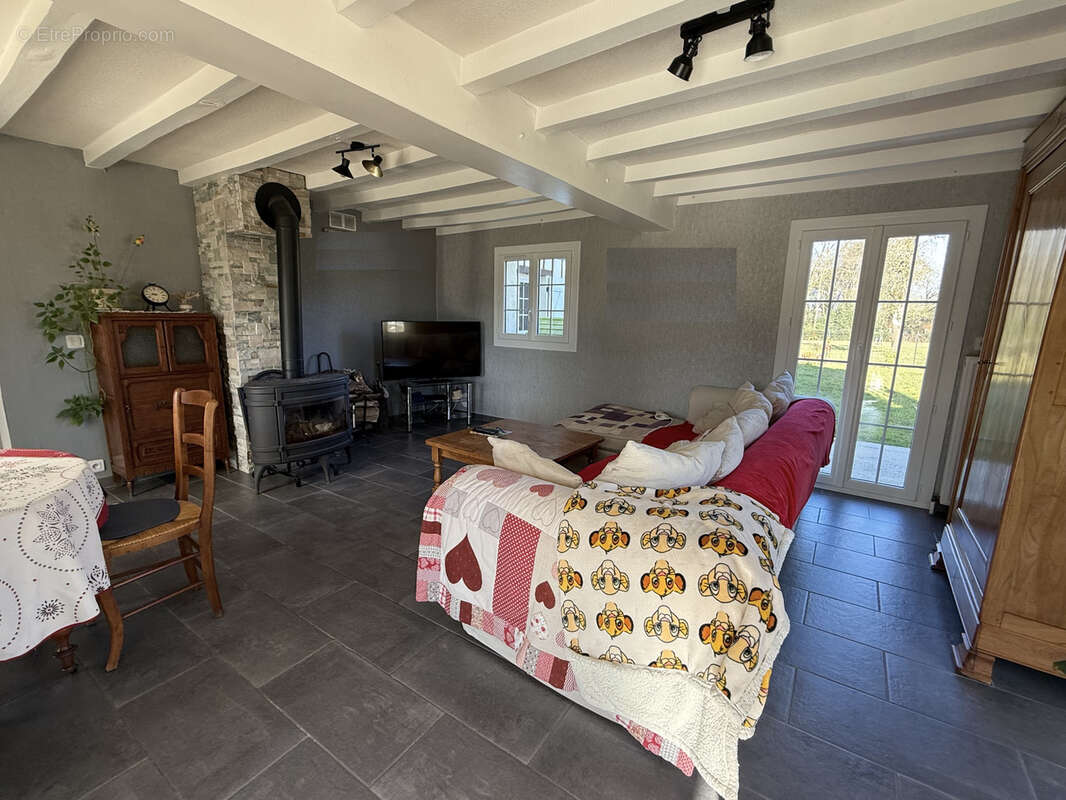 Maison à FORMERIE