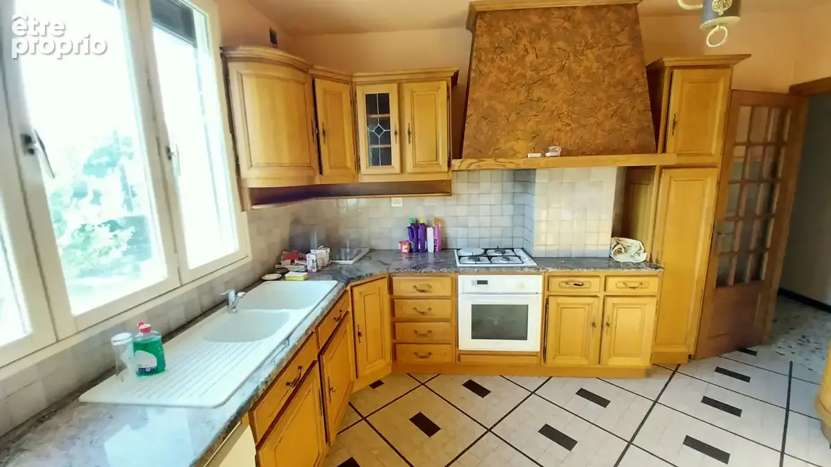 Maison 187m² à la vèze - photo 4