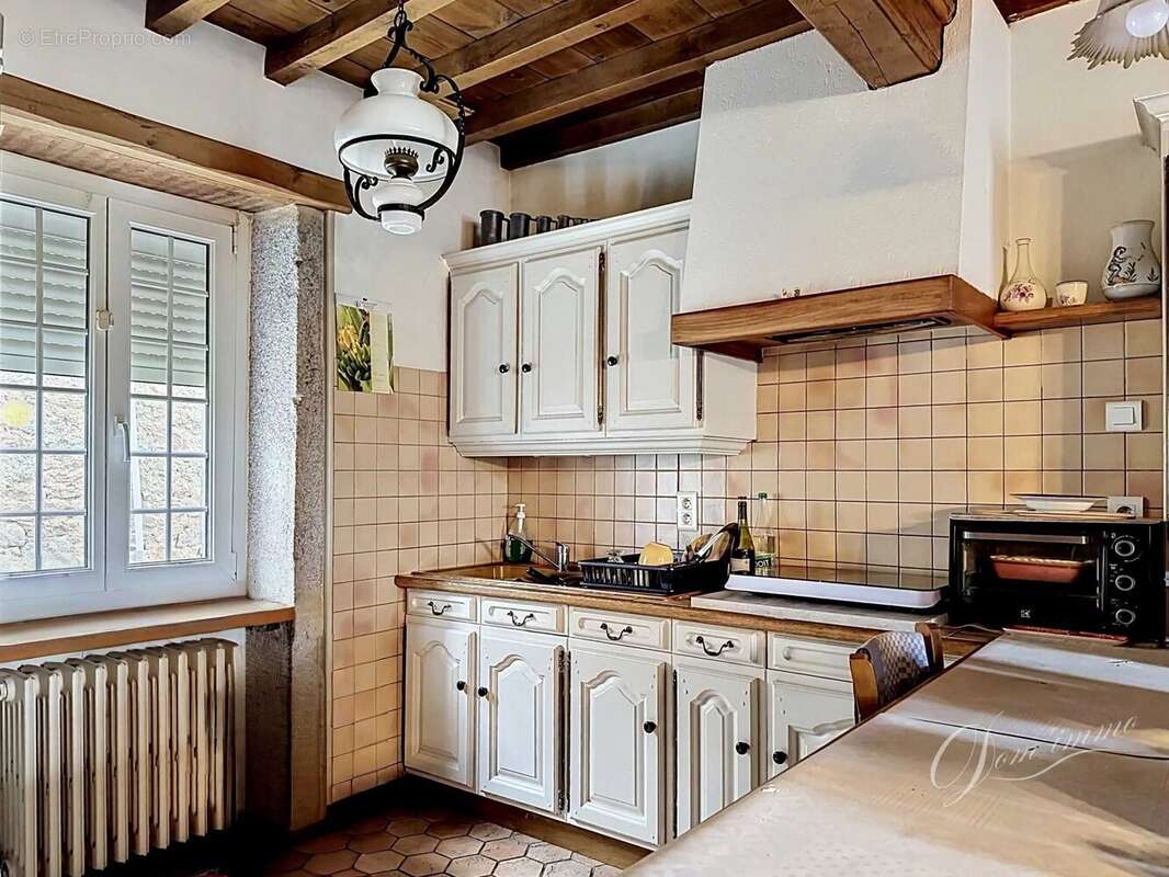 En exclusivité: Maison de campagne en pierres au cœur de la campagne bourguignonne - photo 6