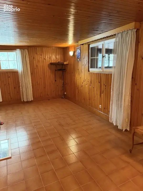 Maison avec sous-sol total pouvant permettre deux logements - photo 21